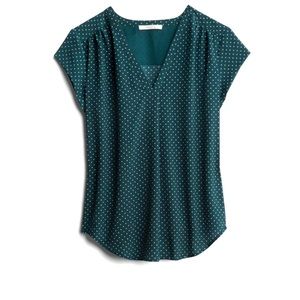 Green short sleeve top